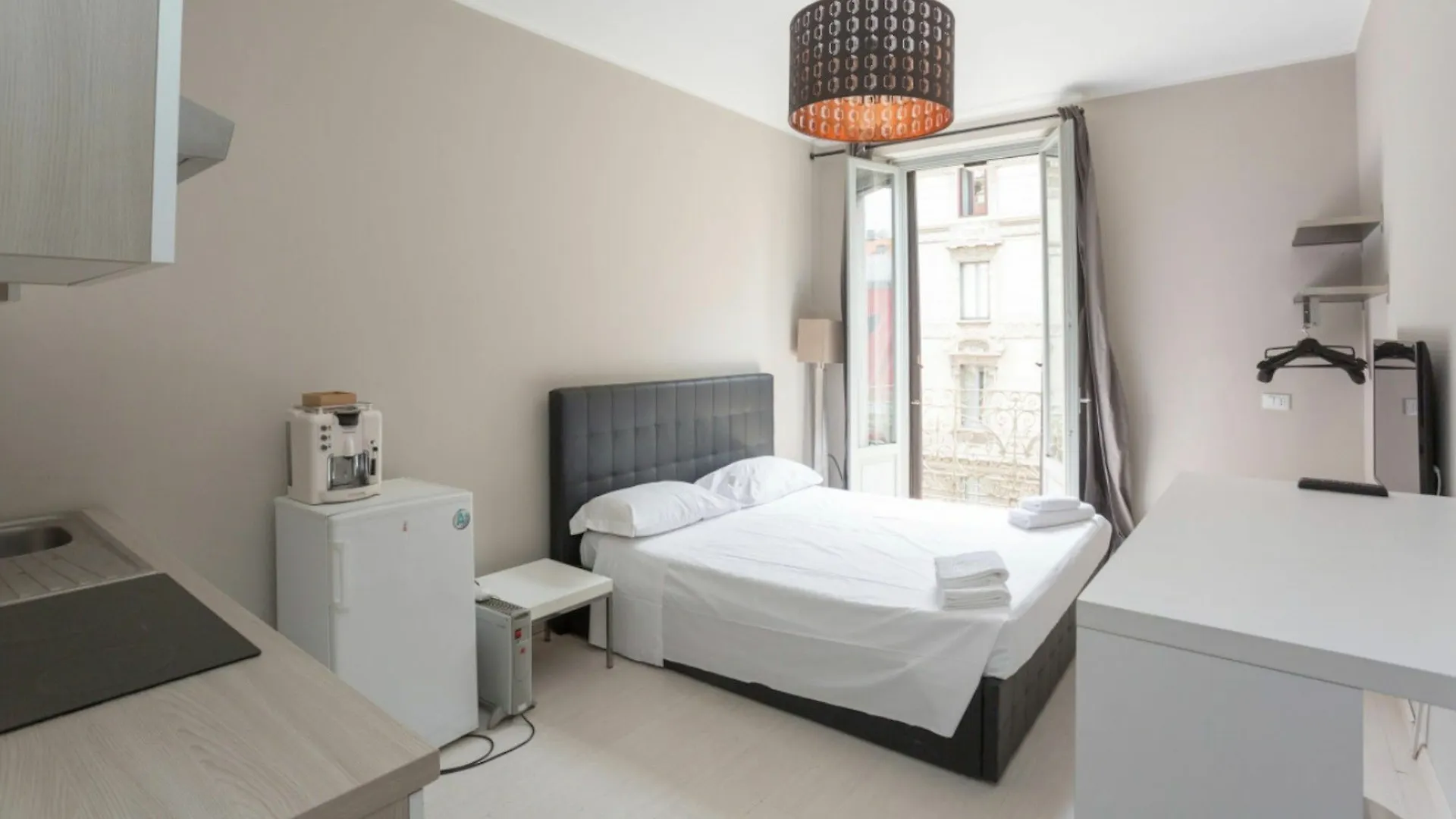 Short Rent Apartments Milão