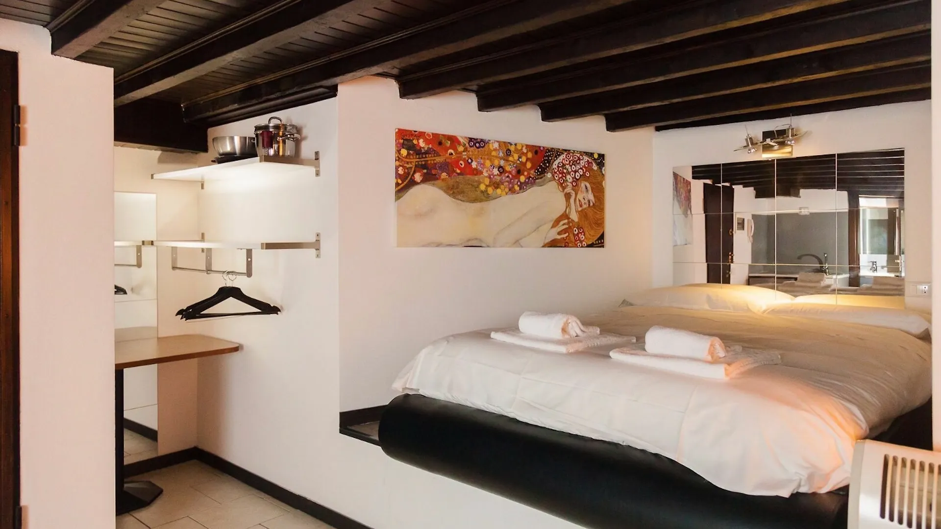 Short Rent Apartments Milão