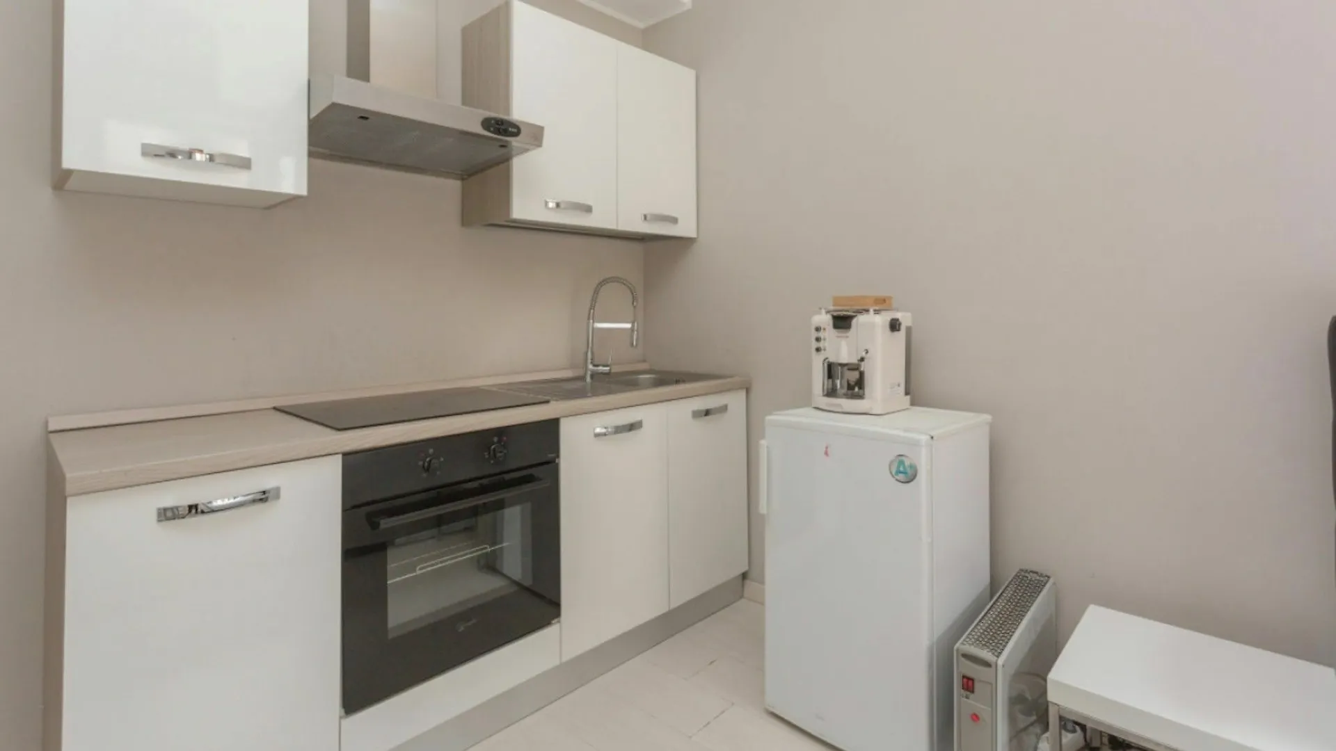 Short Rent Apartments Milão